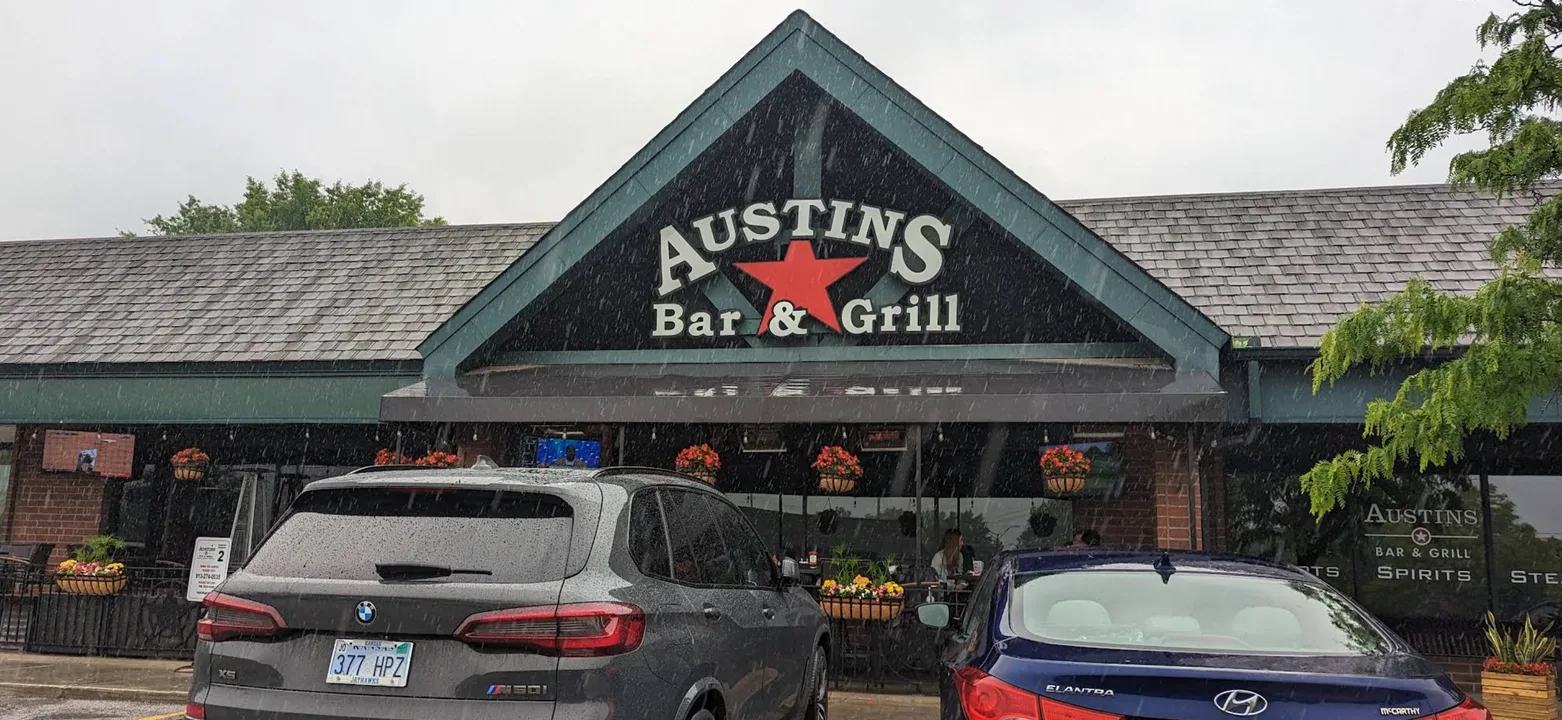 Austins Bar & Grill, Olathe, Kansas