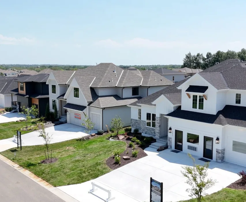Riverstone Valley, Overland Park, Kansas: neighborhood scene