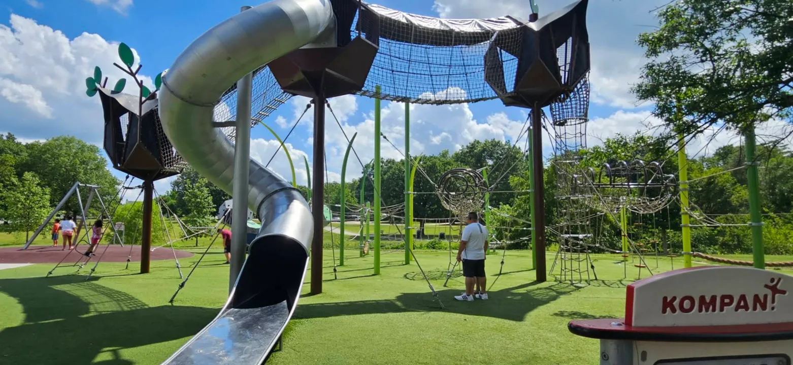 Meadowbrook Park, Prairie Village, Kansas