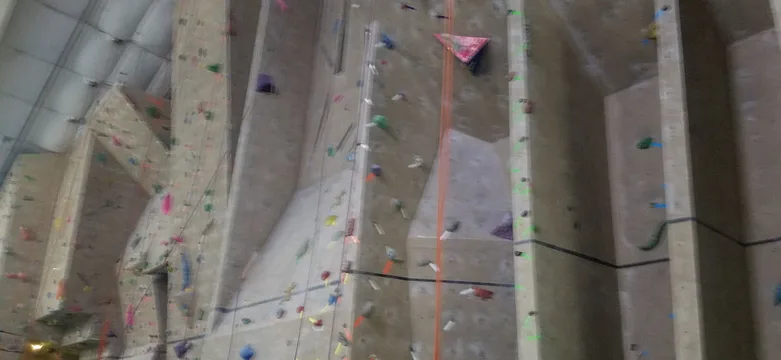 Monster Mountain, photo 1